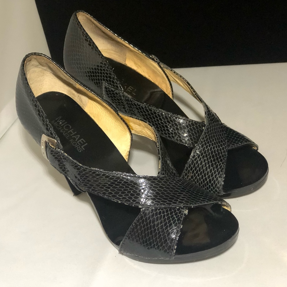 | Michael Kors | Black Pumps